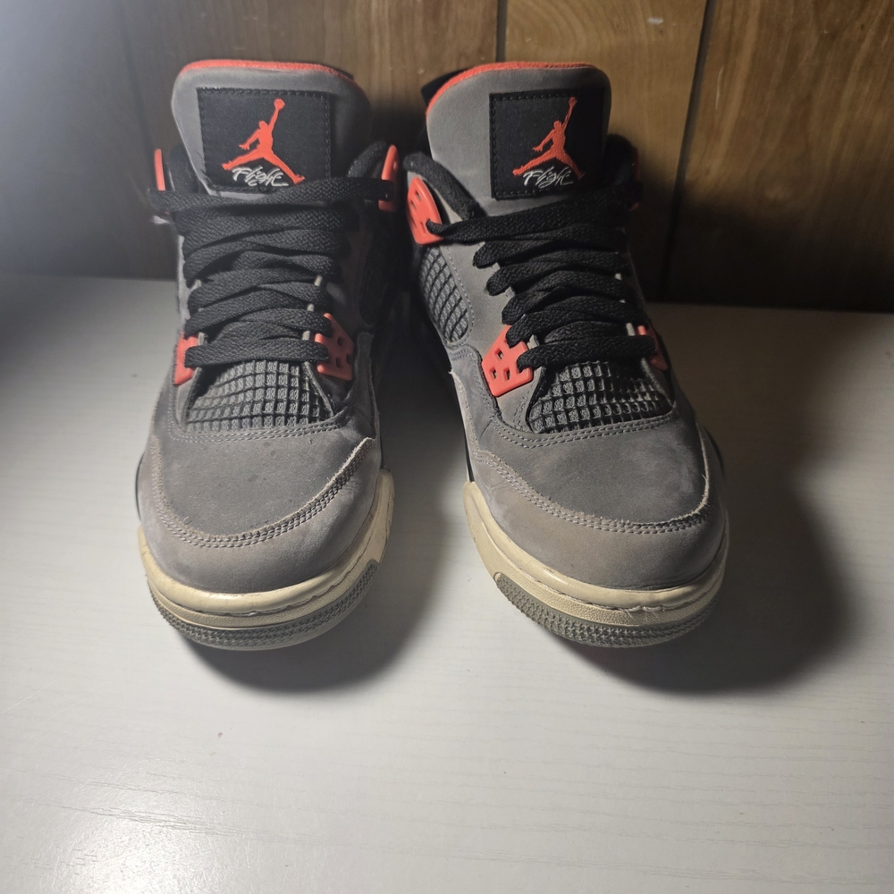 Jordan Men's Gray and Red Sneakers